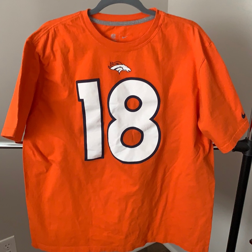 Manning tee - Picture 2 of 3